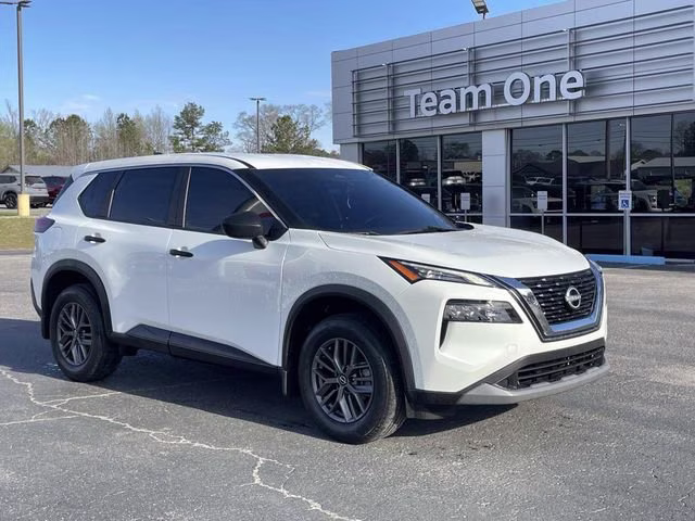 2022 Glacier White Nissan Rogue S FWD SUV