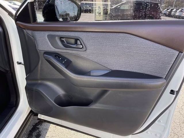 2022 Glacier White Nissan Rogue S FWD SUV