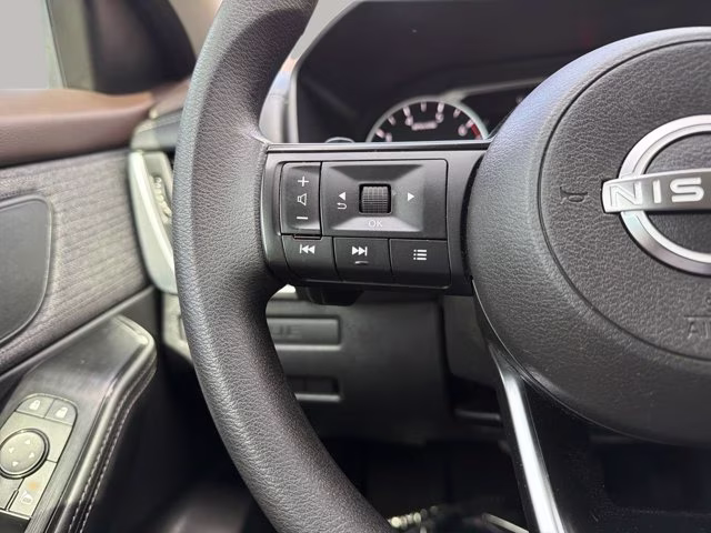 2022 Glacier White Nissan Rogue S FWD SUV