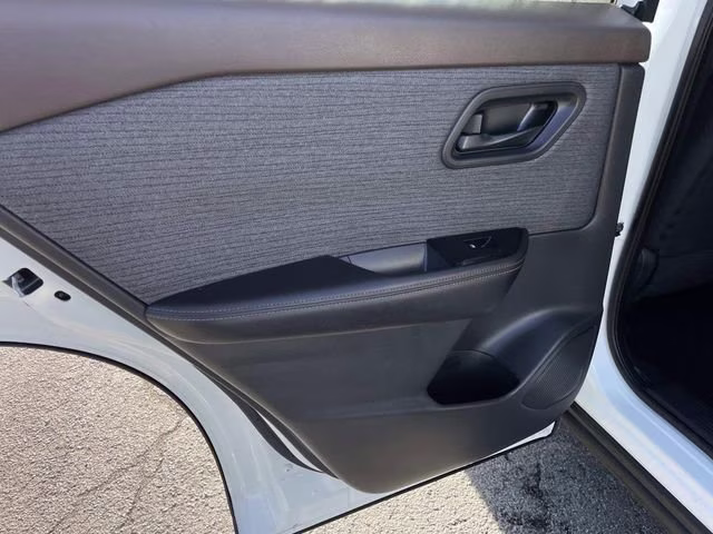 2022 Glacier White Nissan Rogue S FWD SUV