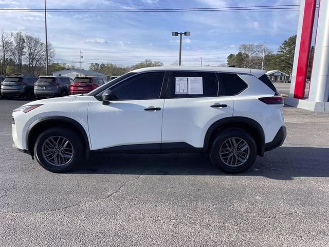 2022 Glacier White Nissan Rogue S FWD SUV