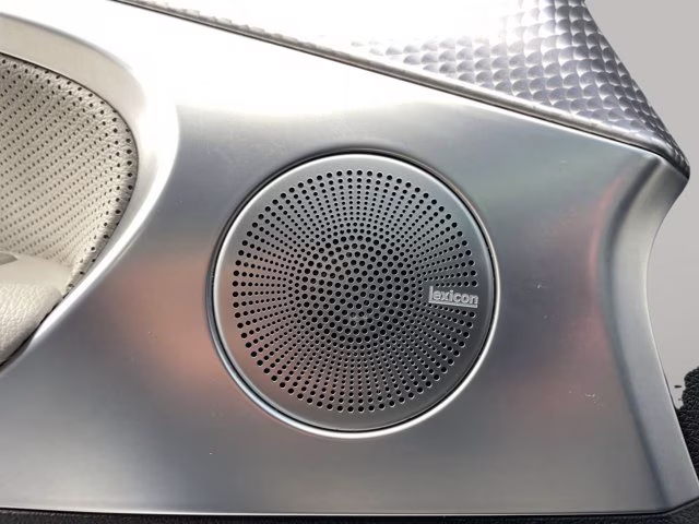 2023 Uyuni White Genesis G70 2.0T RWD Sedan