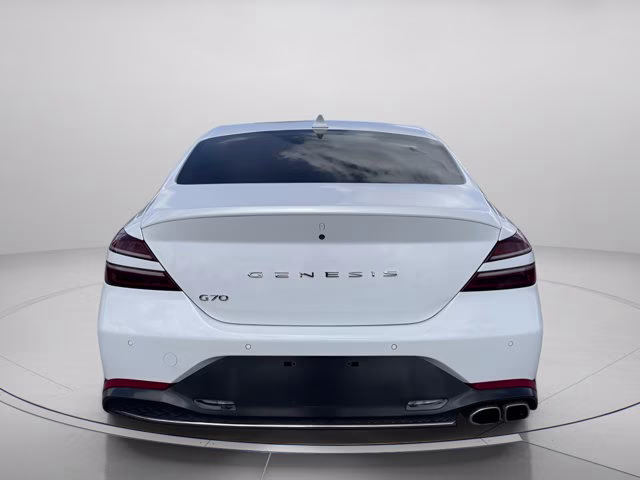2023 Uyuni White Genesis G70 2.0T RWD Sedan