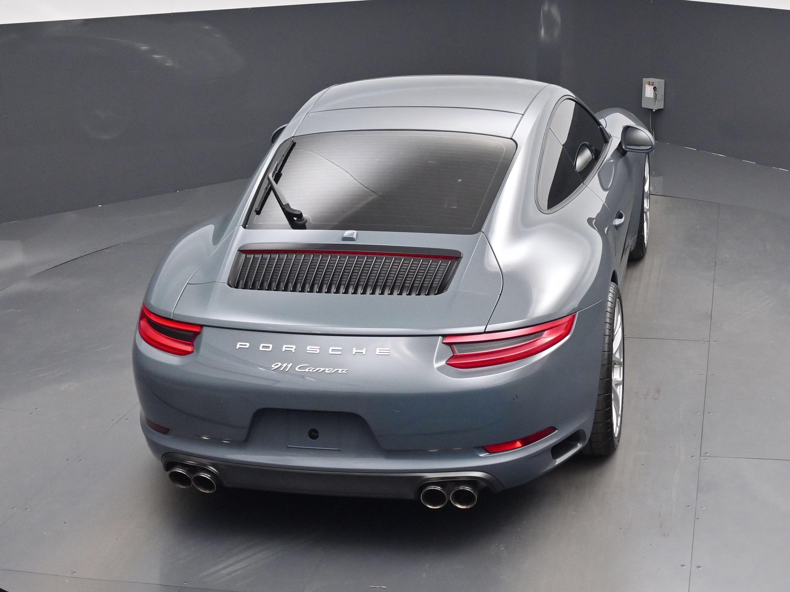 2018 Gray Porsche 911 Carrera RWD Coupe