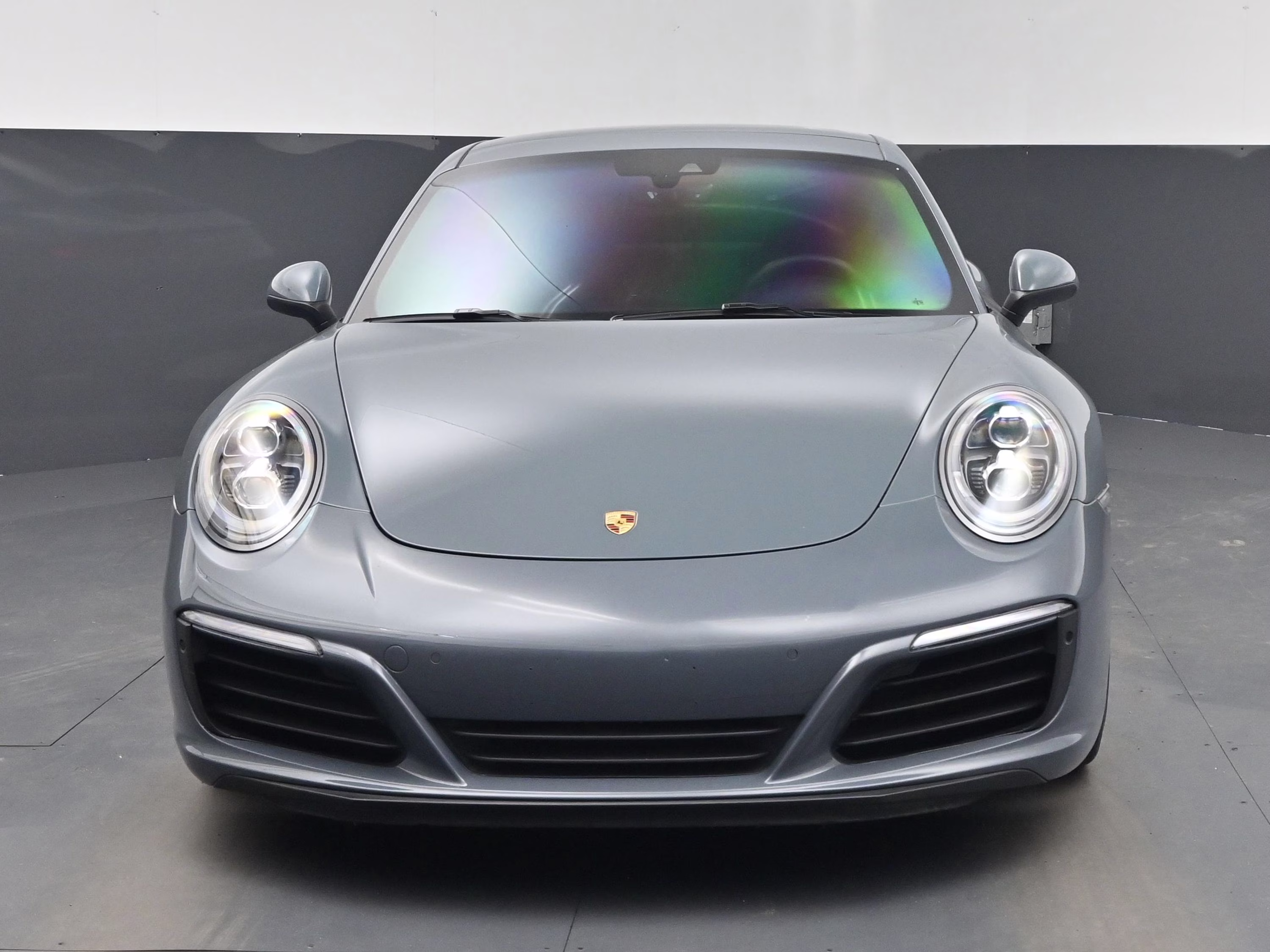 2018 Gray Porsche 911 Carrera RWD Coupe