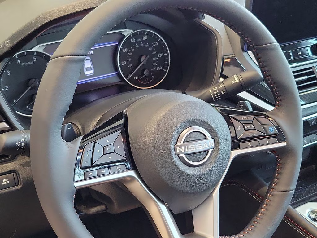2026 Tactical Grn/Super Black Nissan Altima 2.5 SR FWD Sedan