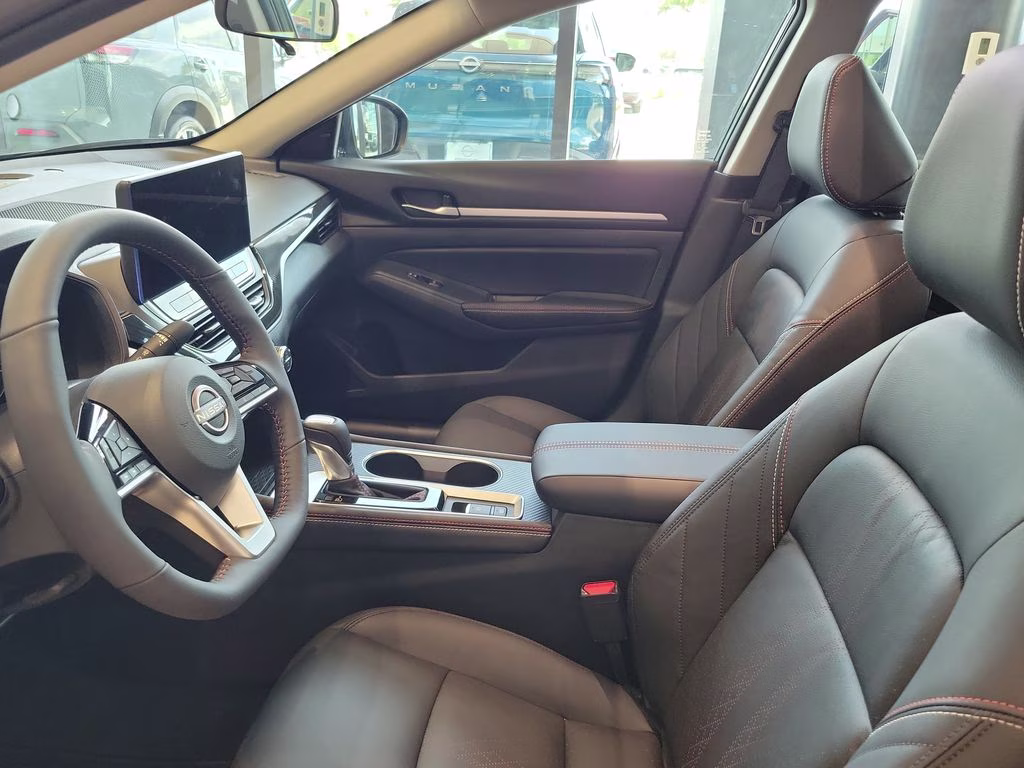 2026 Tactical Grn/Super Black Nissan Altima 2.5 SR FWD Sedan