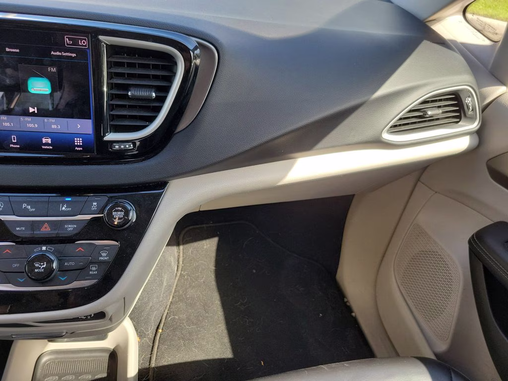 2023 Bright White Clearcoat Chrysler Pacifica Touring L FWD Van