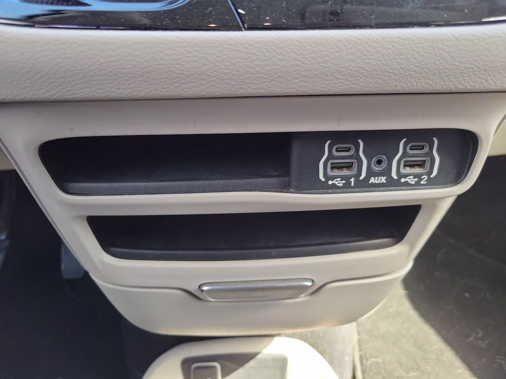 2023 Bright White Clearcoat Chrysler Pacifica Touring L FWD Van