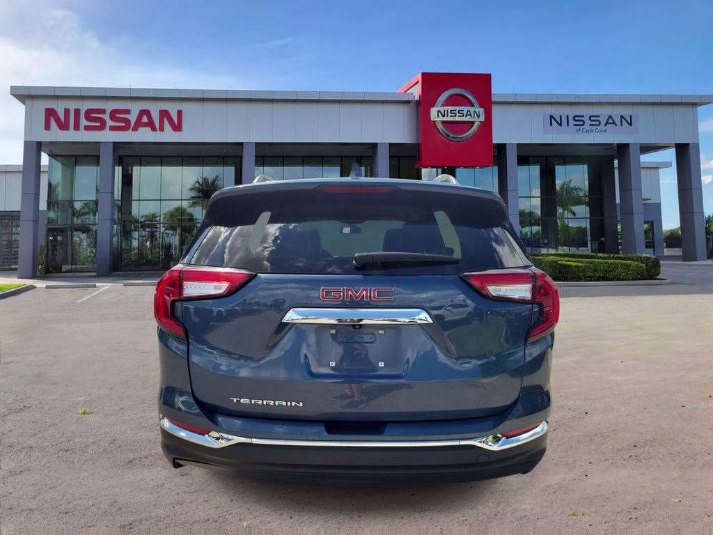 2024 Downpour Metallic GMC Terrain SLT FWD SUV