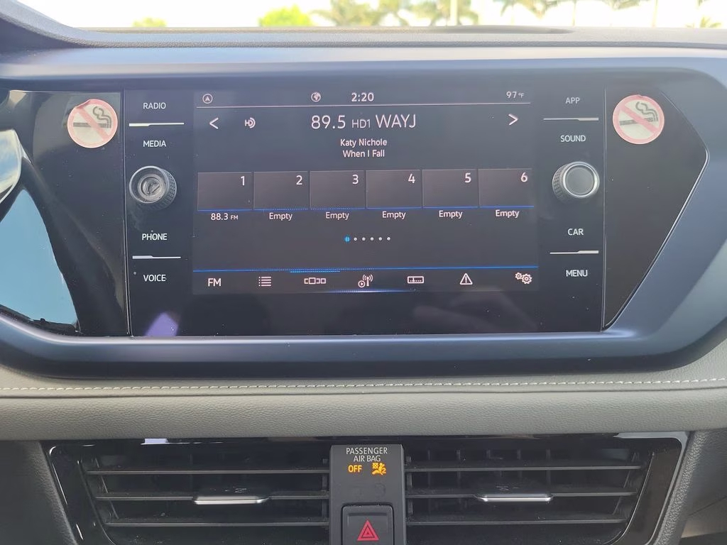 2024 Silver Volkswagen Taos 1.5T SE FWD SUV