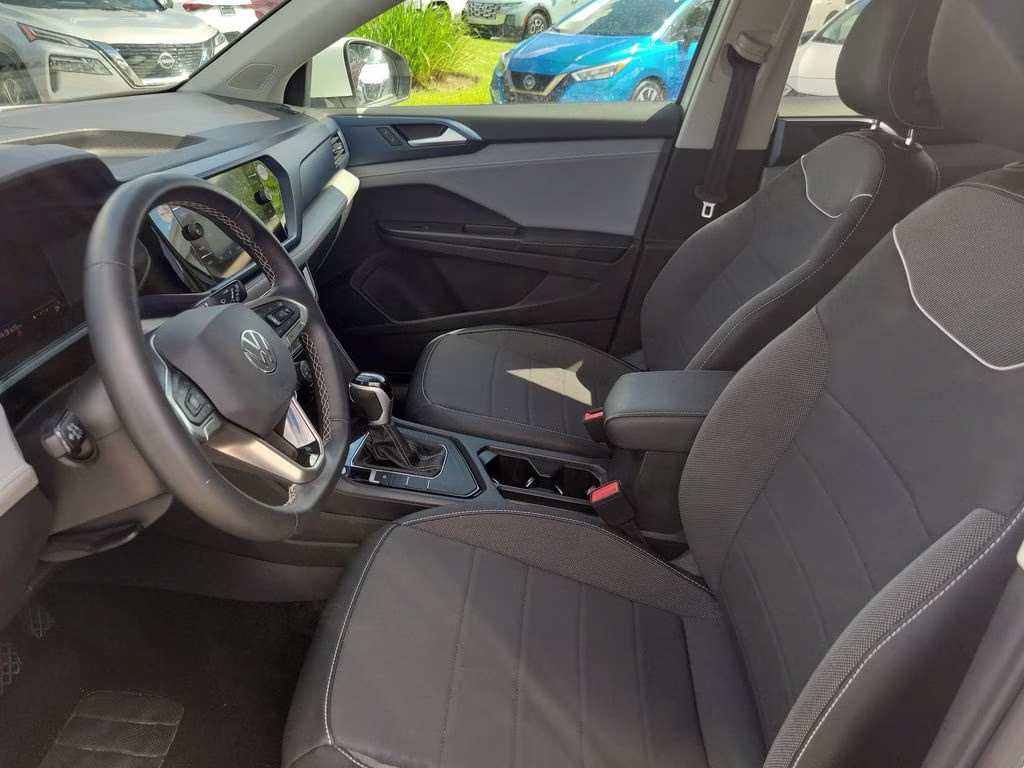 2024 Silver Volkswagen Taos 1.5T SE FWD SUV