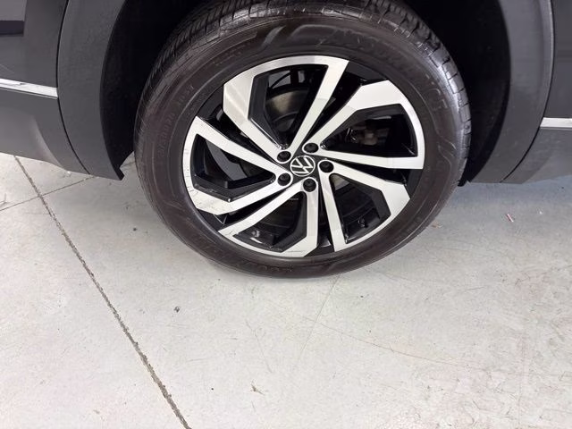 2023 Deep Black Pearl Volkswagen Atlas SEL AWD SUV