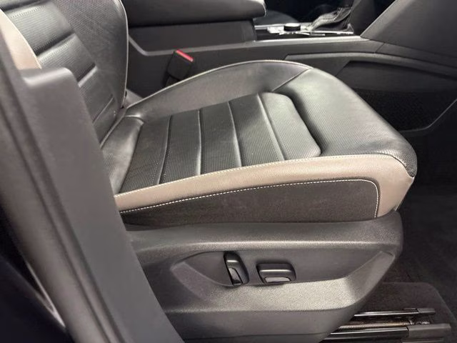 2023 Deep Black Pearl Volkswagen Atlas SEL AWD SUV