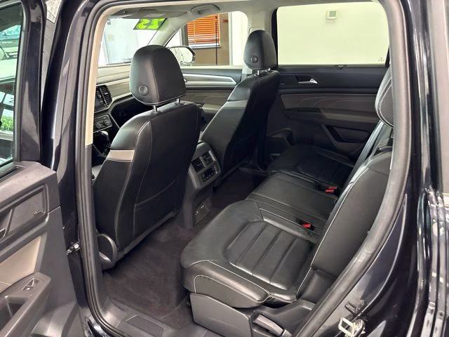 2023 Deep Black Pearl Volkswagen Atlas SEL AWD SUV