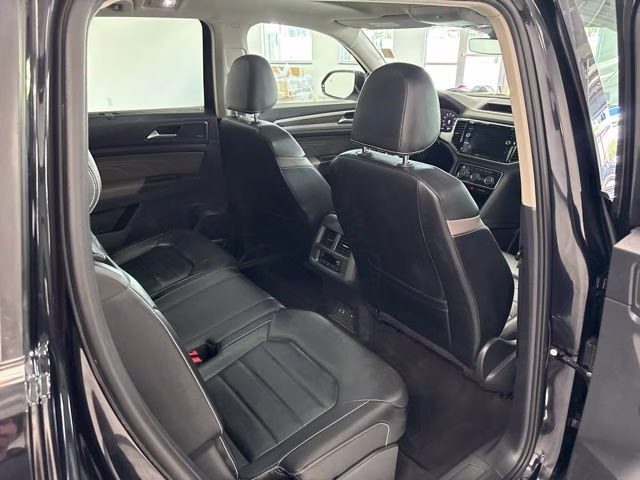 2023 Deep Black Pearl Volkswagen Atlas SEL AWD SUV