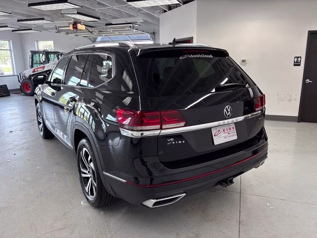 2023 Deep Black Pearl Volkswagen Atlas SEL AWD SUV