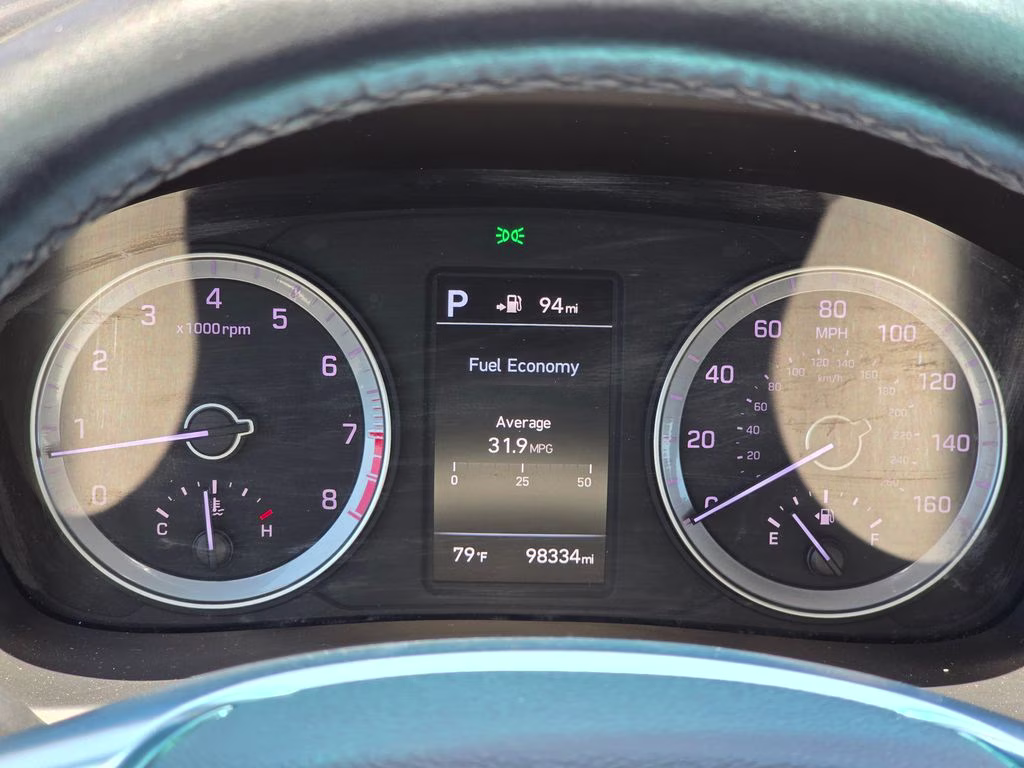 2018 Symphony Silver Hyundai Sonata SEL FWD Sedan