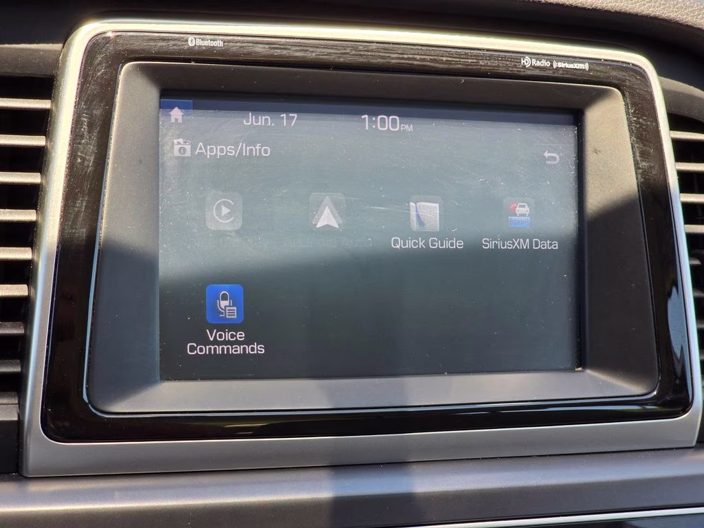 2018 Symphony Silver Hyundai Sonata SEL FWD Sedan
