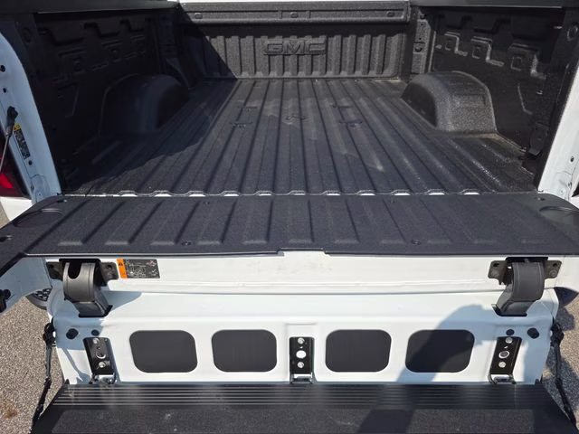 2026 Summit White GMC Sierra 2500HD SLT 4X4 Truck