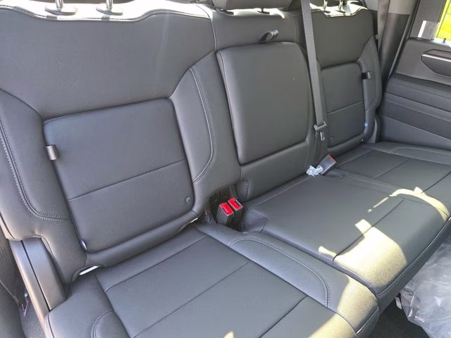 2026 Summit White GMC Sierra 2500HD SLT 4X4 Truck