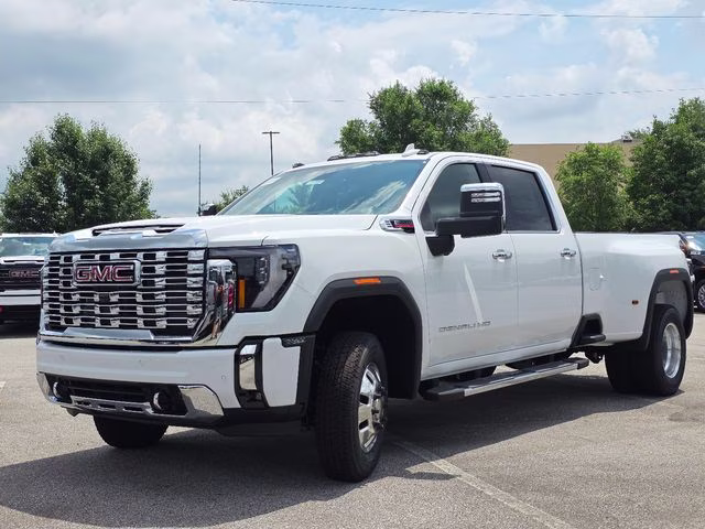 2026 Summit White GMC Sierra 3500HD Denali 4X4 Truck
