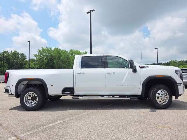 2026 Summit White GMC Sierra 3500HD Denali 4X4 Truck