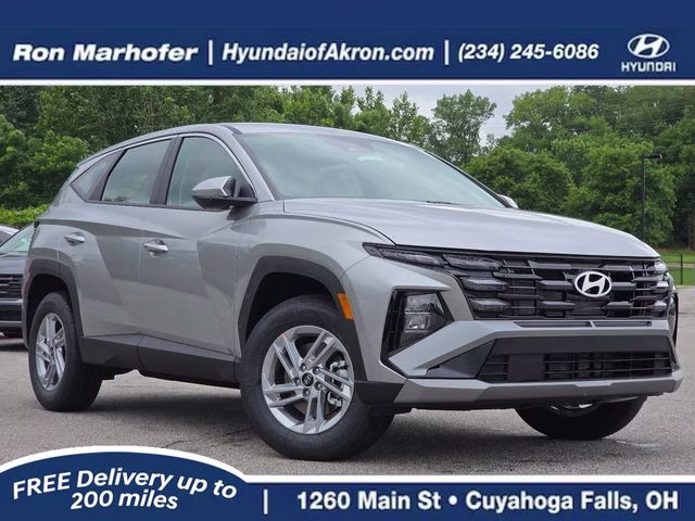 2026 Shimmering Silver Hyundai Tucson SE AWD SUV