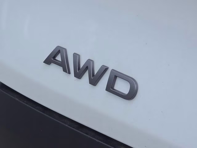 2026 Everest White Pearl Tricoat Nissan Murano SV AWD SUV