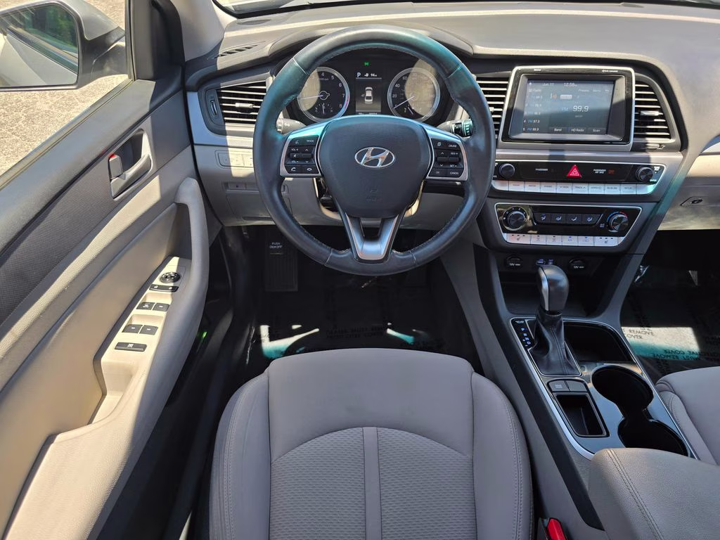 2018 Symphony Silver Hyundai Sonata SEL FWD Sedan