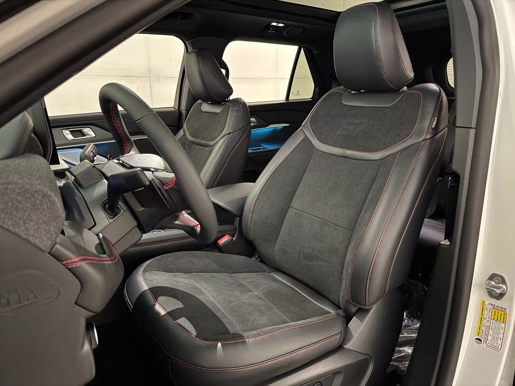 2026 Star White Metallic Tri-Coat Ford Explorer ST 4X4 SUV