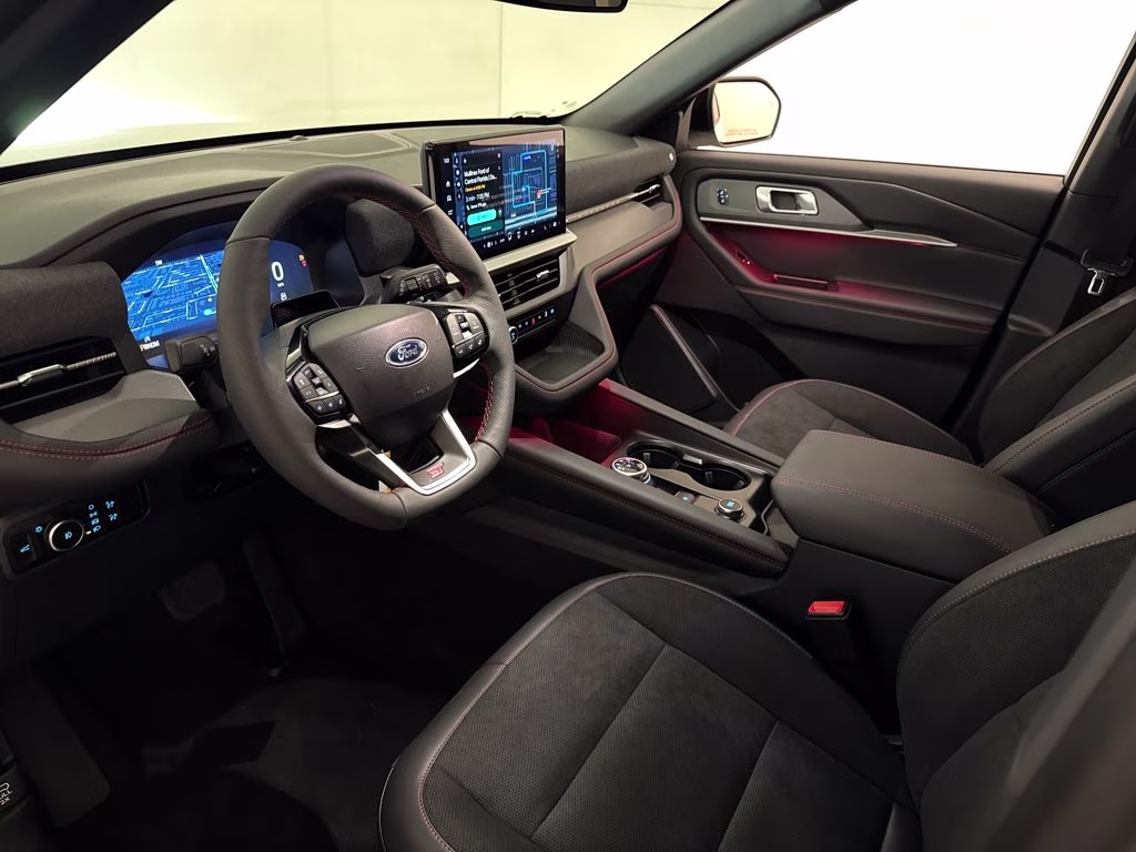 2026 Star White Metallic Tri-Coat Ford Explorer ST 4X4 SUV