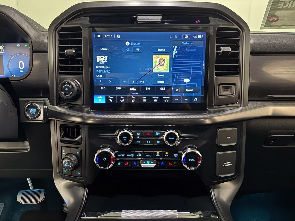 2026 Avalanche Ford F-150 Lariat 4X4 Truck