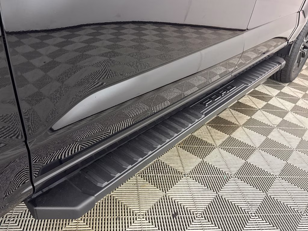 2026 Agate Black Metallic Ford F-150 Lariat 4X4 Truck