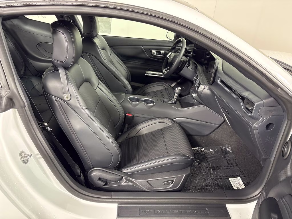2026 Oxford White Ford Mustang GT Premium RWD Coupe