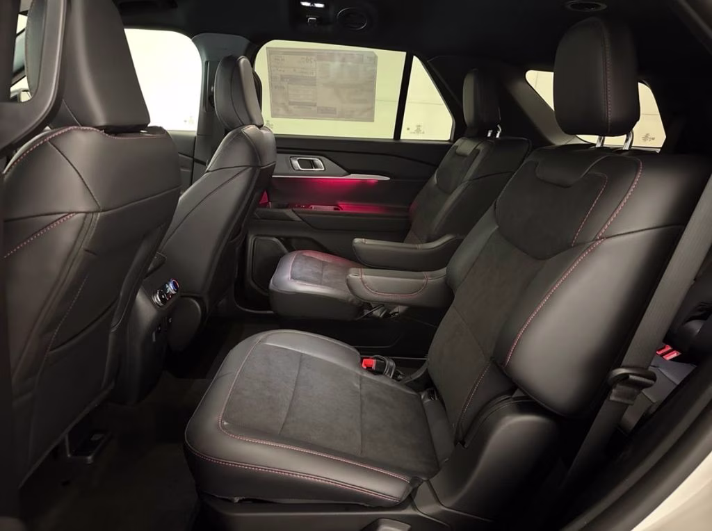 2026 Star White Metallic Tri-Coat Ford Explorer ST 4X4 SUV