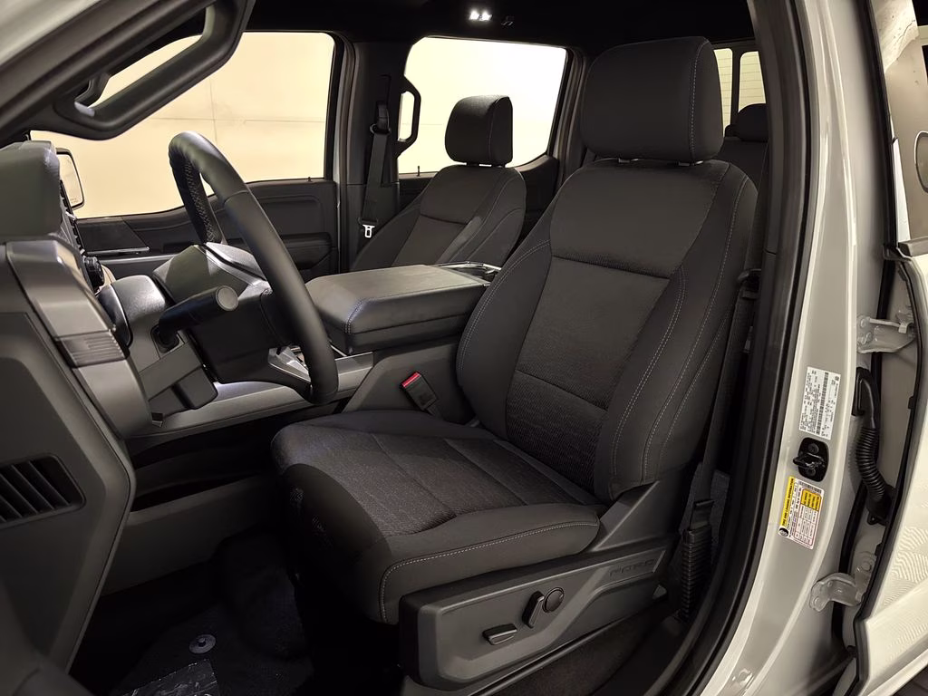 2026 Avalanche Ford F-150 XLT RWD Truck