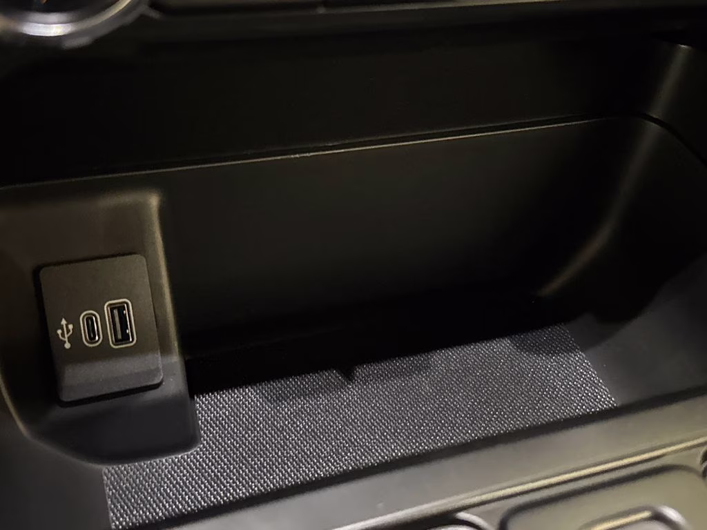 2026 Avalanche Ford F-150 XLT RWD Truck