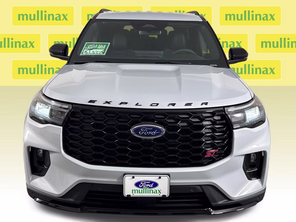 2026 Space White Metallic Ford Explorer ST RWD SUV