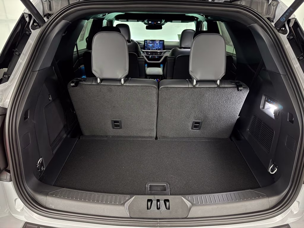 2026 Space White Metallic Ford Explorer Tremor 4X4 SUV