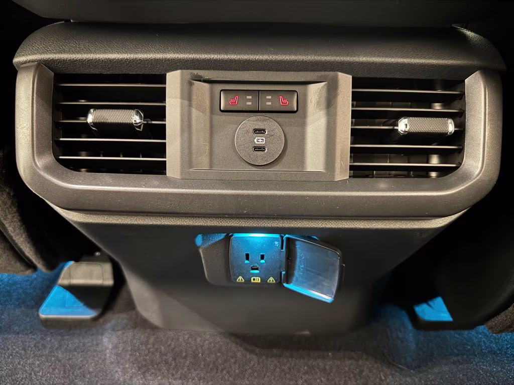 2026 Avalanche Ford F-150 Lariat 4X4 Truck