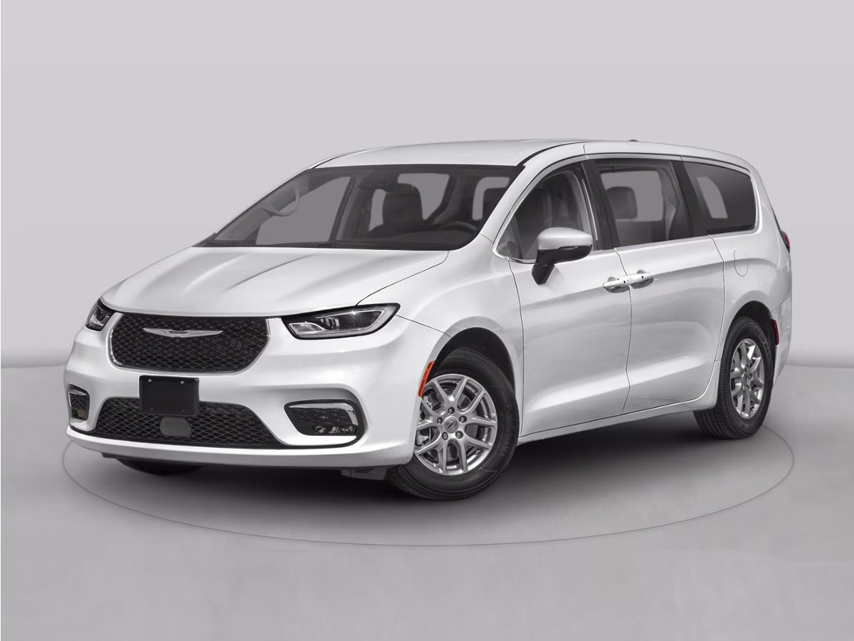 2023 Bright White Clearcoat Chrysler Pacifica Touring L FWD Van