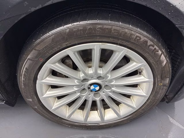 2013 Black Sapphire Metallic BMW 5 Series 535i xDrive AWD Sedan