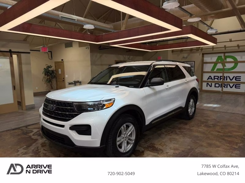 2024 Ford Explorer XLT Sport Utility 4D 4X4