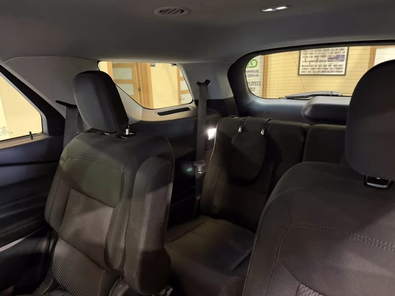 2024 Ford Explorer XLT Sport Utility 4D 4X4