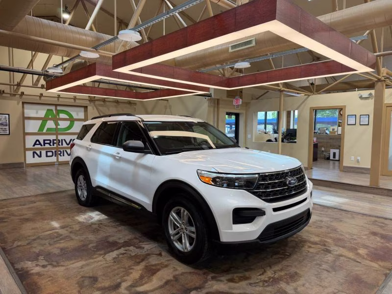 2024 Ford Explorer XLT Sport Utility 4D 4X4