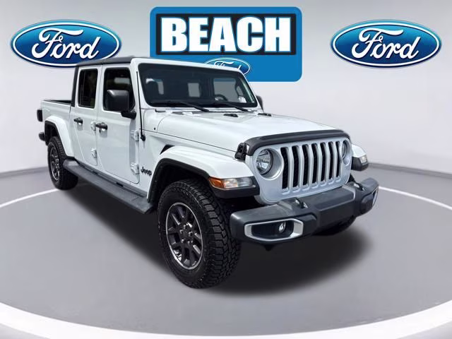 2021 Bright White Clearcoat Jeep Gladiator Overland 4X4 Truck