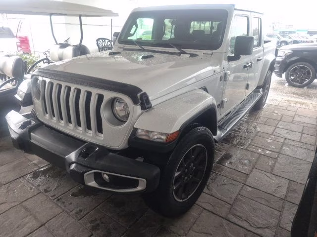 2021 Bright White Clearcoat Jeep Gladiator Overland 4X4 Truck