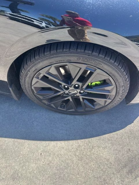 2025 Aurora Black Pearl Kia K5 GT FWD Sedan