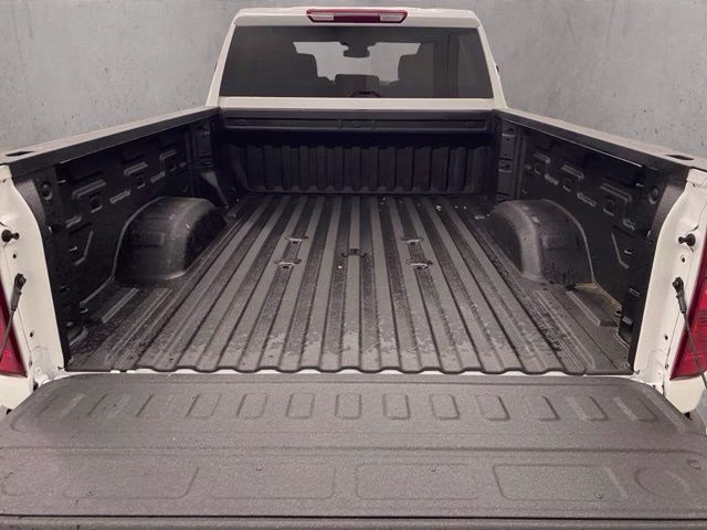 2026 Summit White Chevrolet Silverado 2500HD Custom 4X4 Truck
